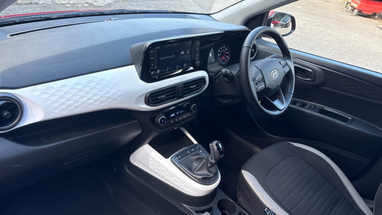 Hyundai i10 1.2 MPi Premium 5dr Auto Petrol Hatchback